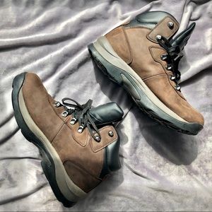 Men’s all weather boots